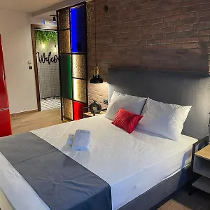 https://valaoritou-3-luxury-rooms.hotels-of-thessaloniki.com